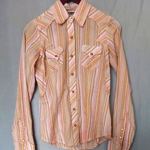 Cruel Girl Women's Western Long Sleeve Pink Pearl Snap Shirt Small Frayed Hem